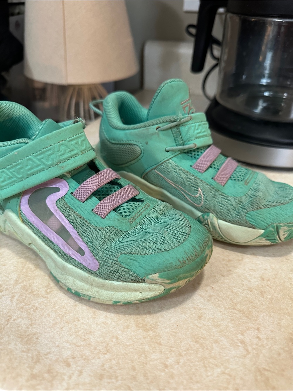 GUC Kids 11 NIKE teal Athletic Shoes